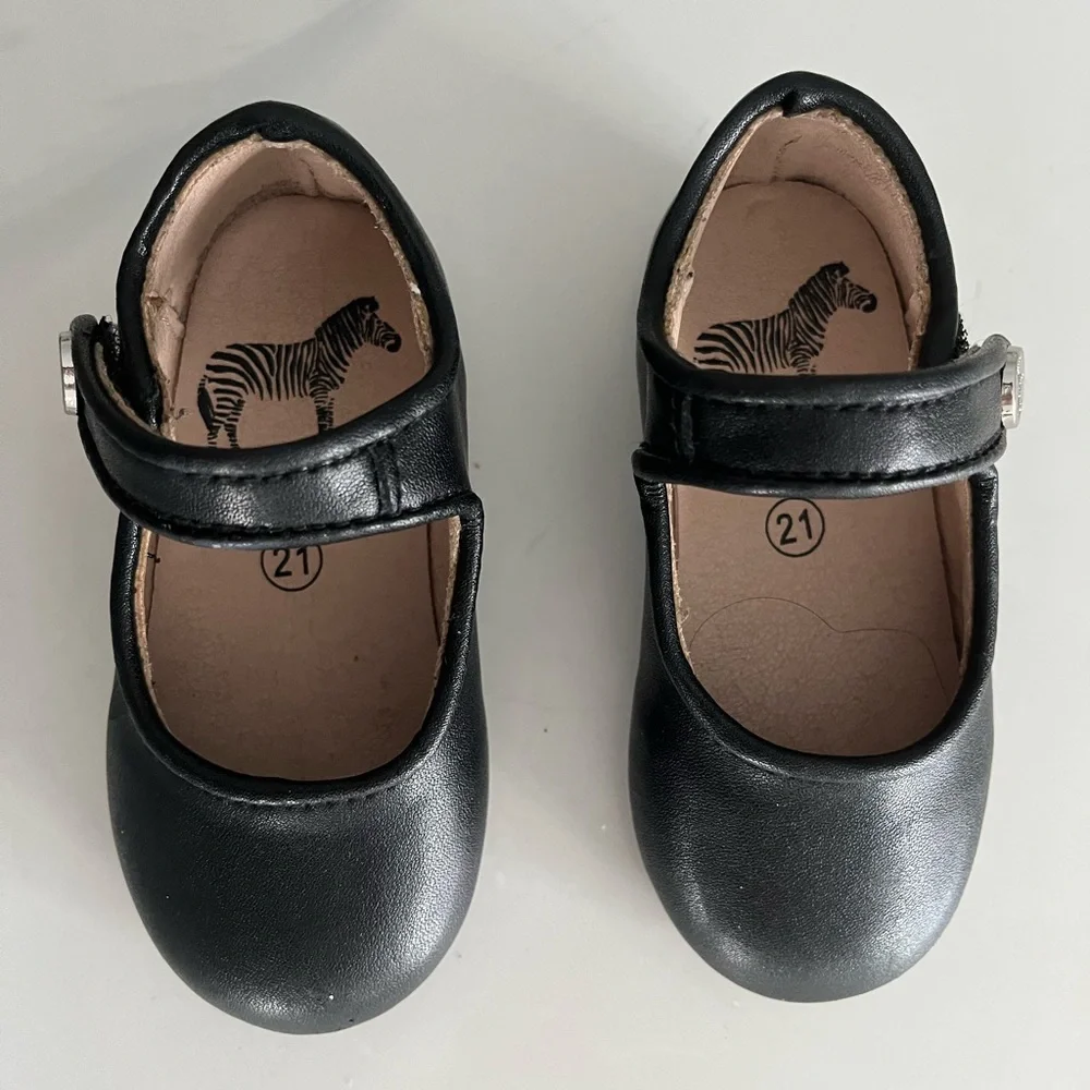 Zeebra kids toddler girls black mary jane shoes size 21